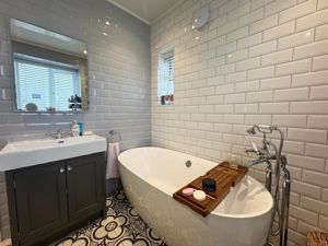 Photo 28- click for photo gallery